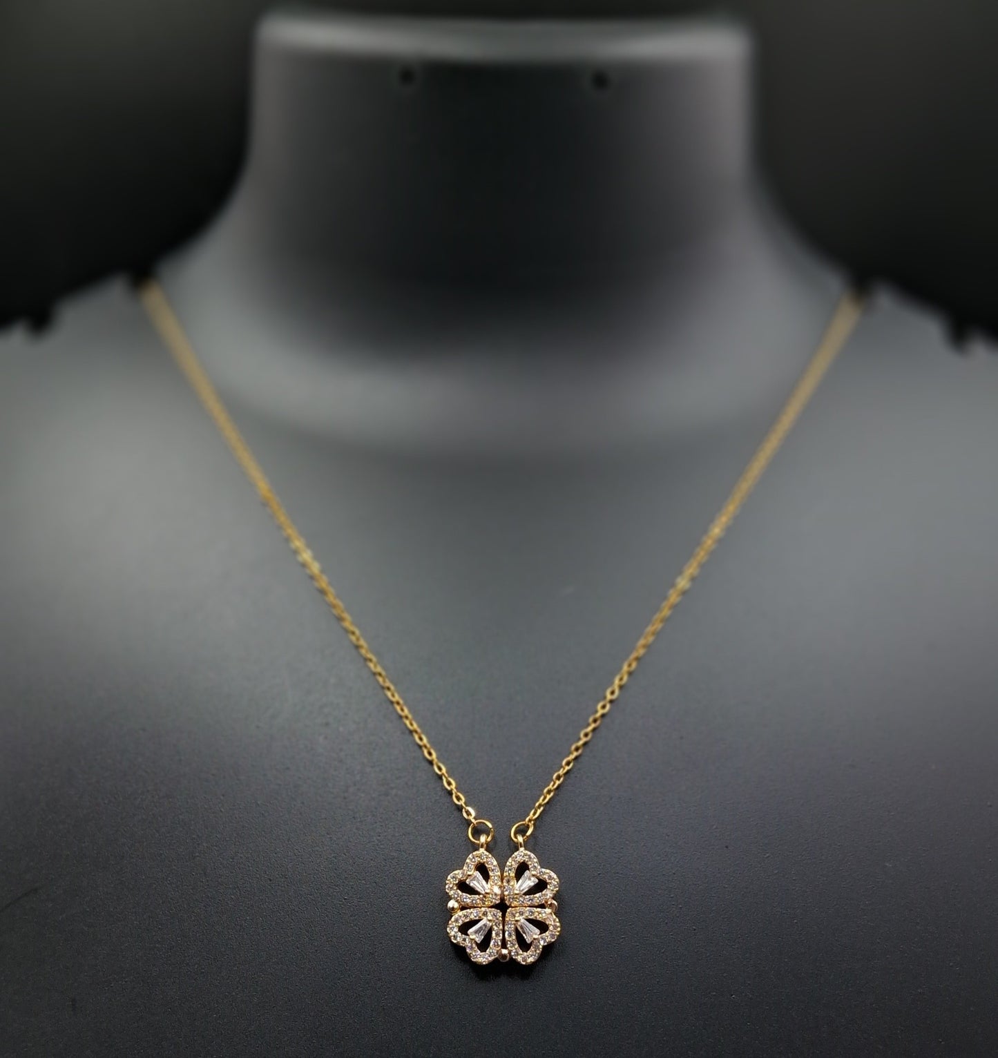 Delicate Floral Gold-Plated Pendant Necklace with Sparkling Stones